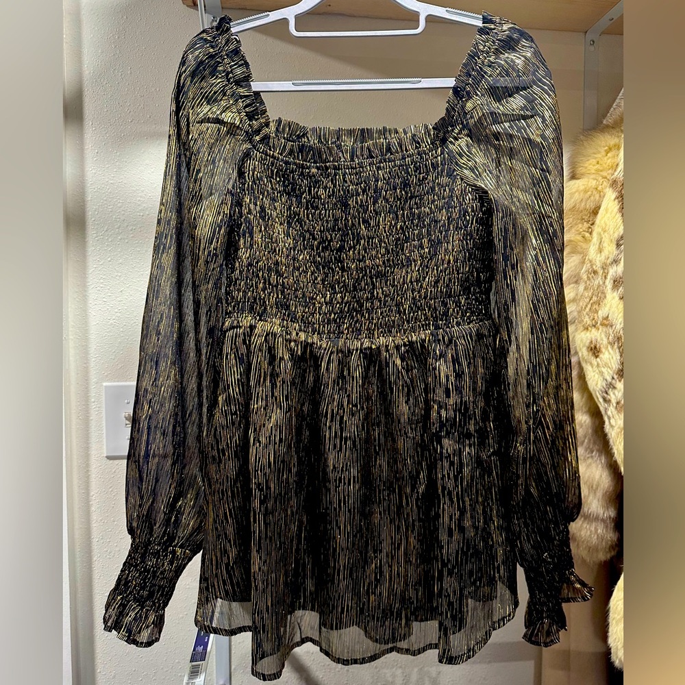 Beautiful Metallic Gold Brantley Top